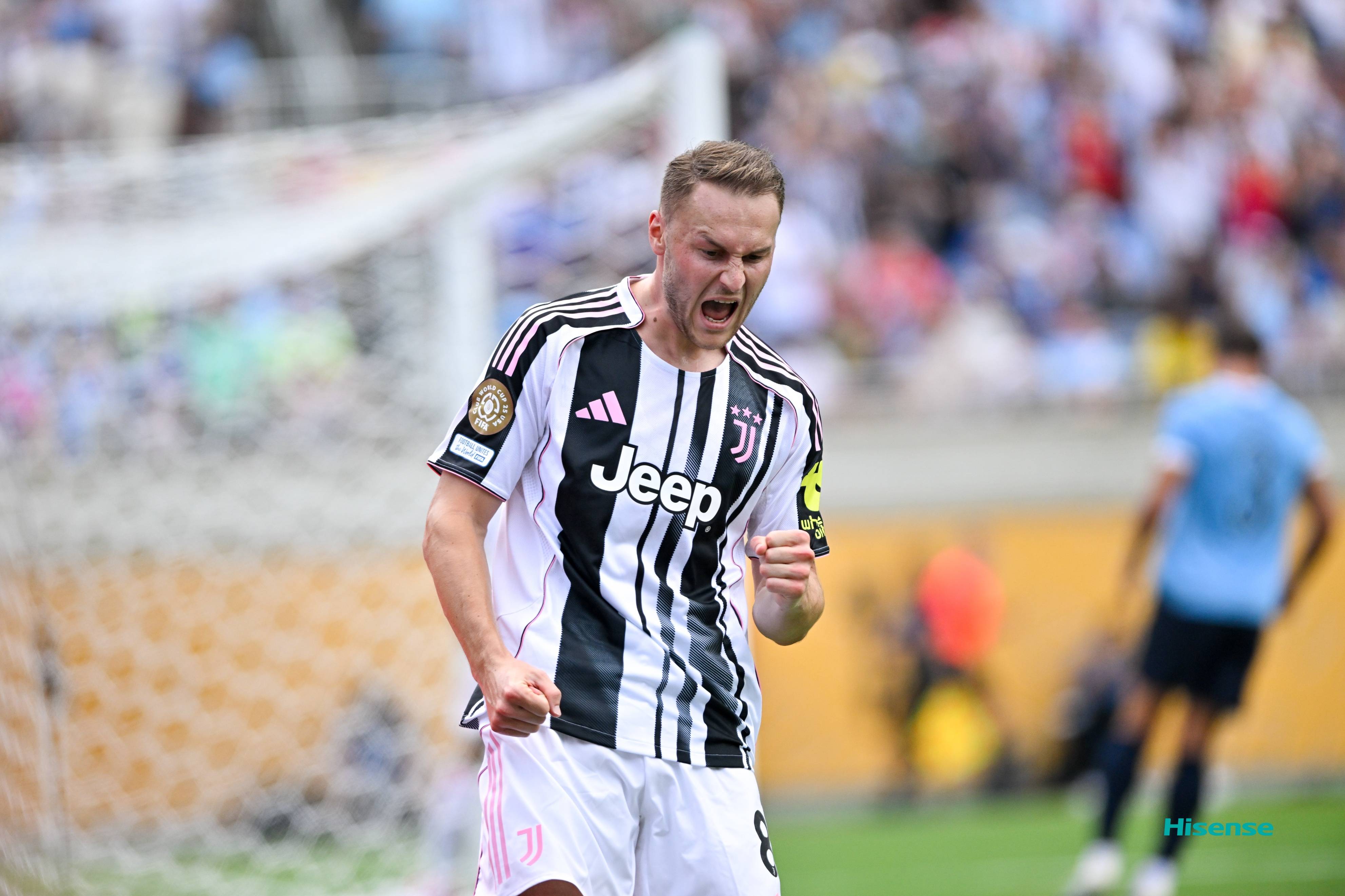 包含尤文力克曼城，德布劳内补时绝平意甲的词条