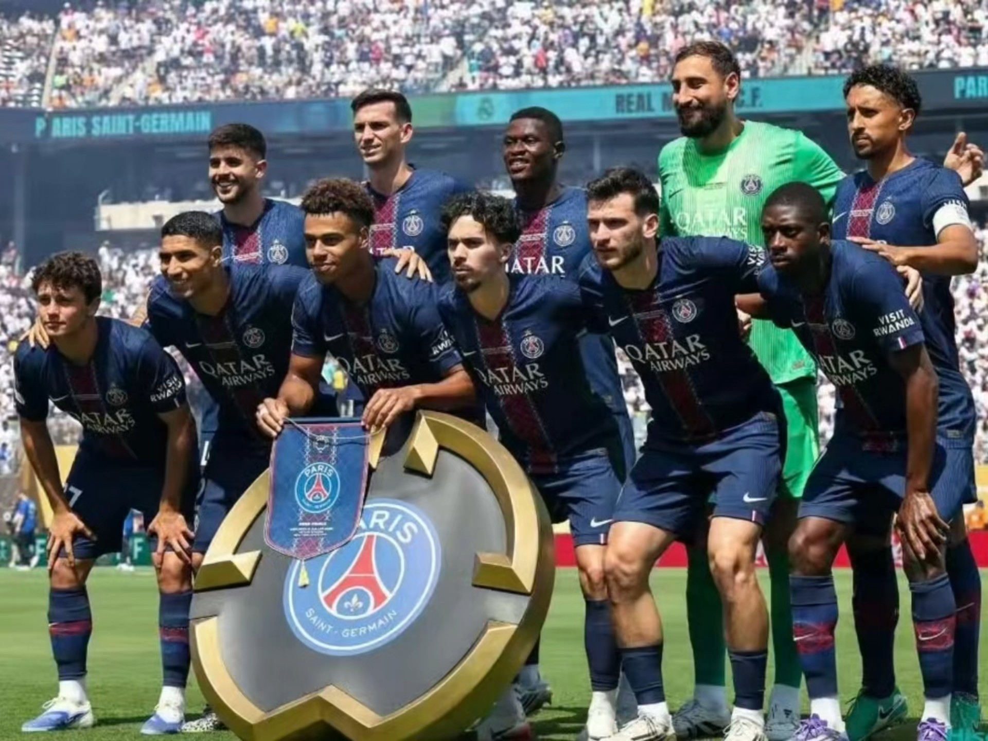 巴黎圣日耳曼力克曼联，格列兹曼乌龙送礼法甲