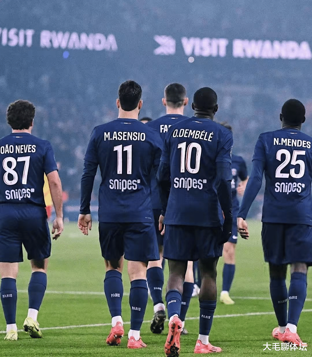 巴黎圣日耳曼力克曼联，格列兹曼乌龙送礼法甲