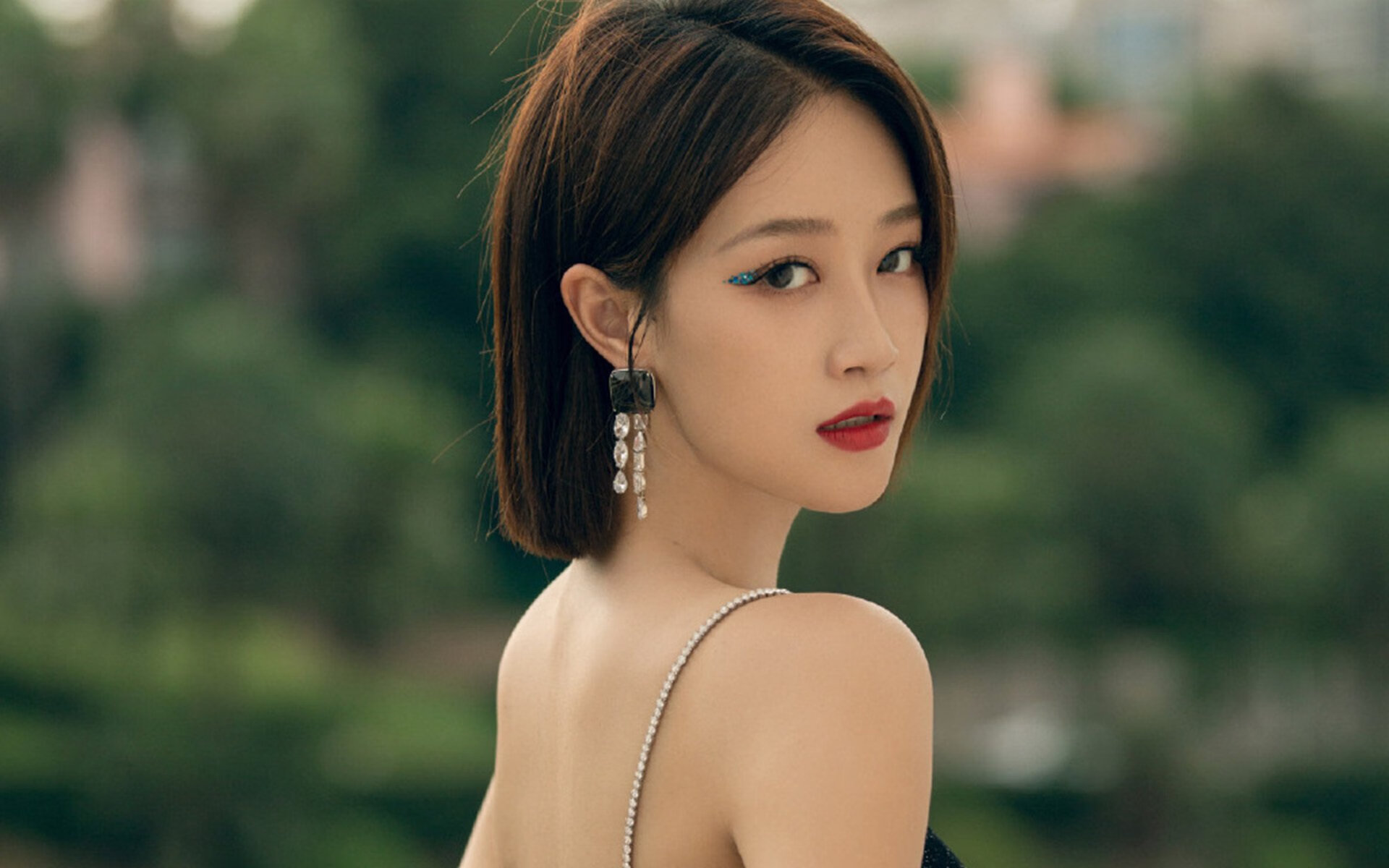 终场哨响前的红色闪电，巴尔韦德与新西兰的末节奇迹