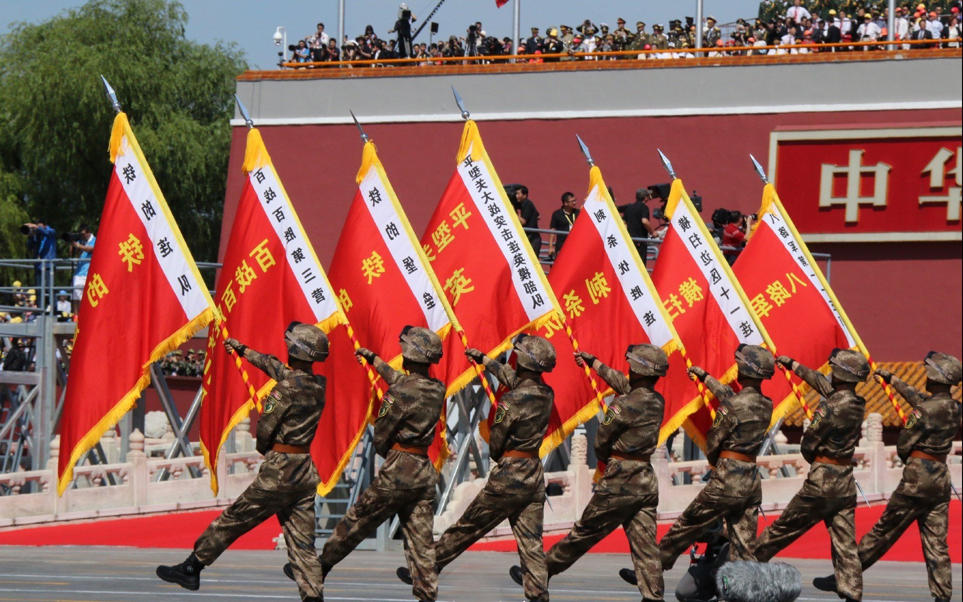 节奏大师的降维打击，保罗压制级发挥，湖人单节轰垮步行者