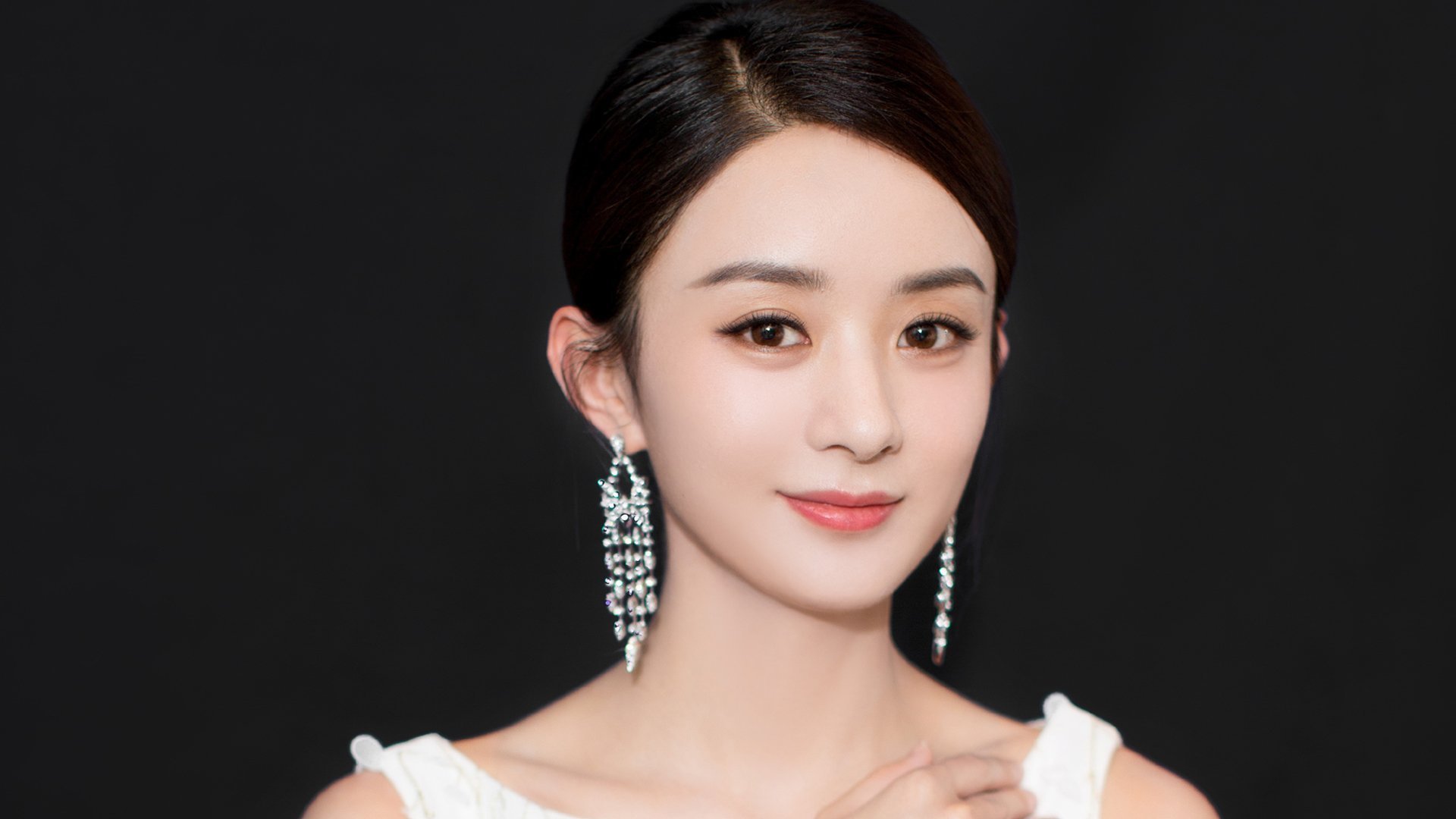 华体会体育-从饮水机到关键先生，霍勒迪如何用三记补刀击沉雷霆巨轮